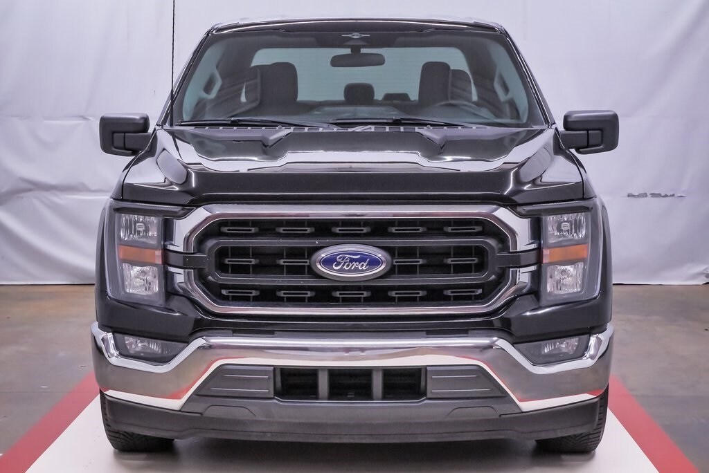 2023 Ford F-150 XLT photo 2