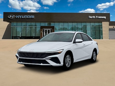 2026 Hyundai Elantra SE Sedan