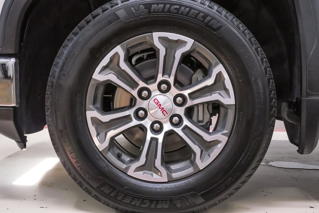 2025 GMC Sierra 1500 SLT - Photo 32