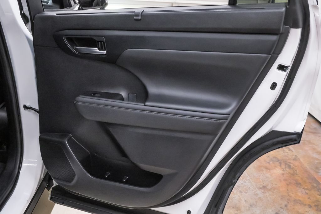 2021 Toyota Highlander XSE - Photo 30