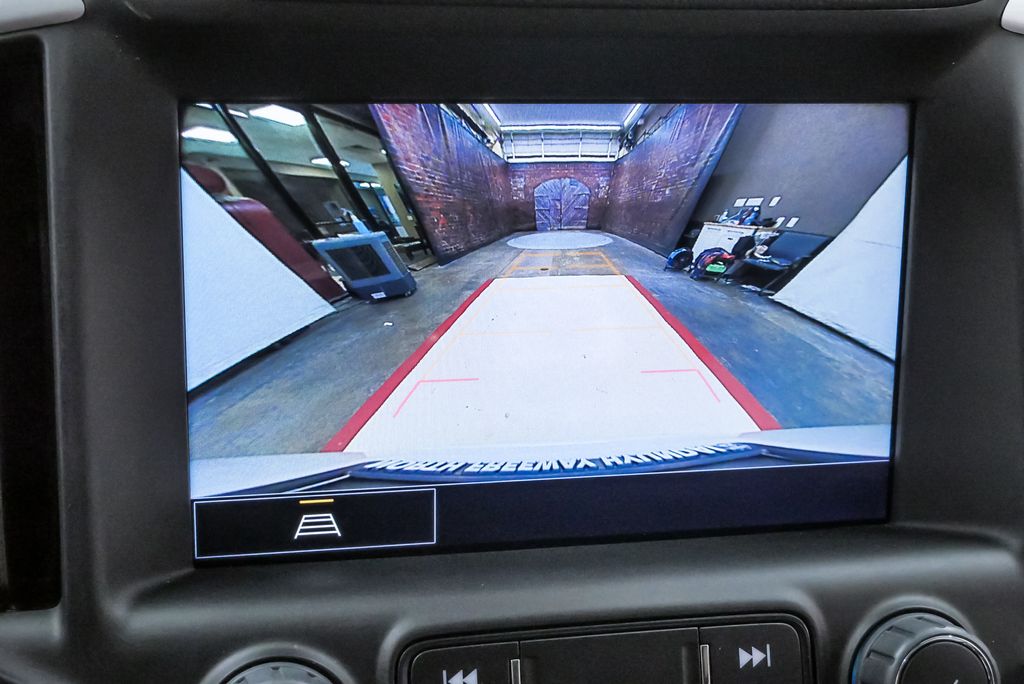 2023 GMC Terrain SLT - Photo 23