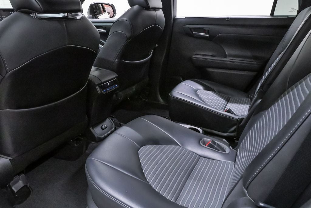 2021 Toyota Highlander XSE - Photo 11