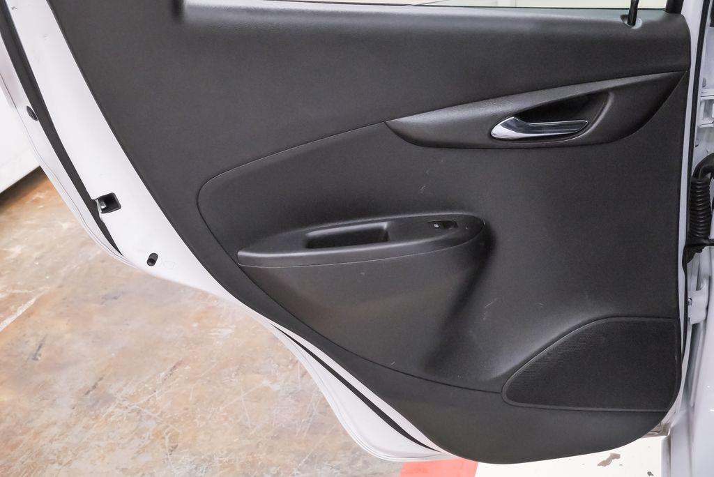 2020 Chevrolet Spark 2LT - Photo 27