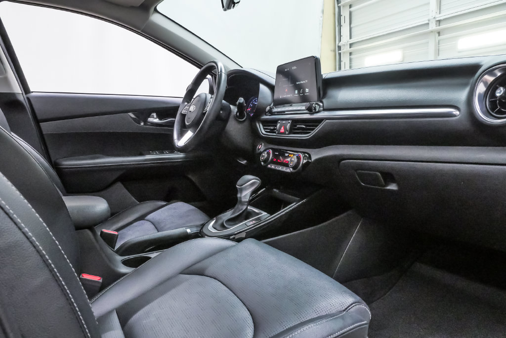 2021 Kia Forte EX - Photo 13