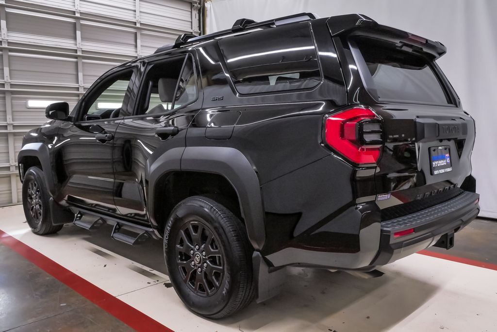 2025 Toyota 4Runner SR5 - Photo 8