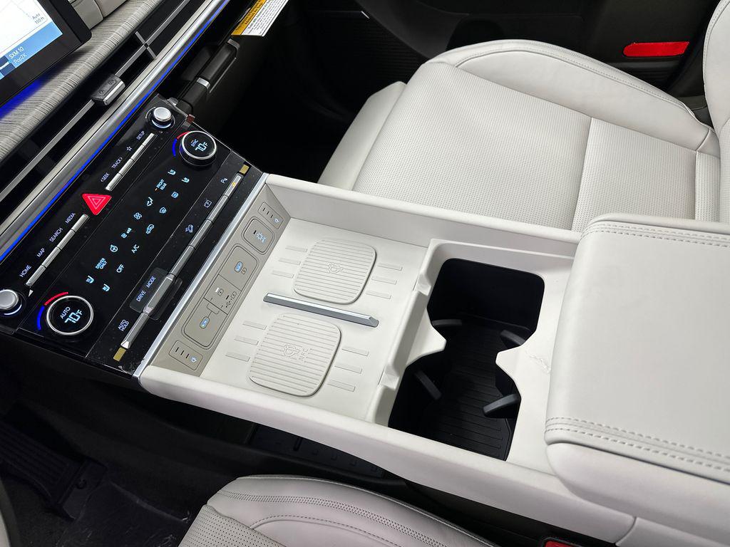 2025 Hyundai Santa Fe Calligraphy - Photo 30