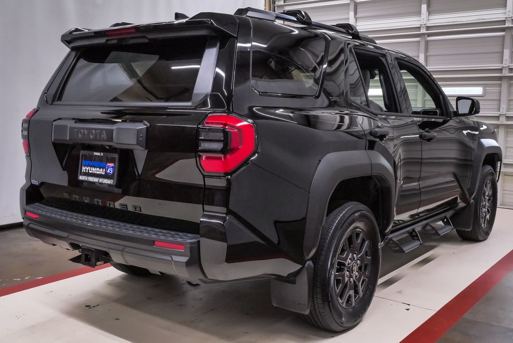 2025 Toyota 4Runner SR5 - Photo 6