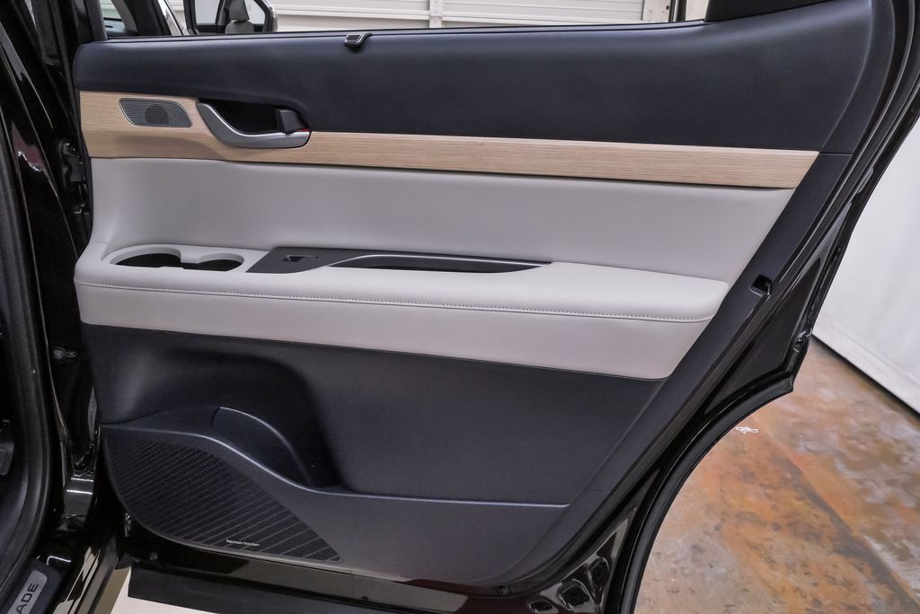 2024 Hyundai Palisade Limited - Photo 30