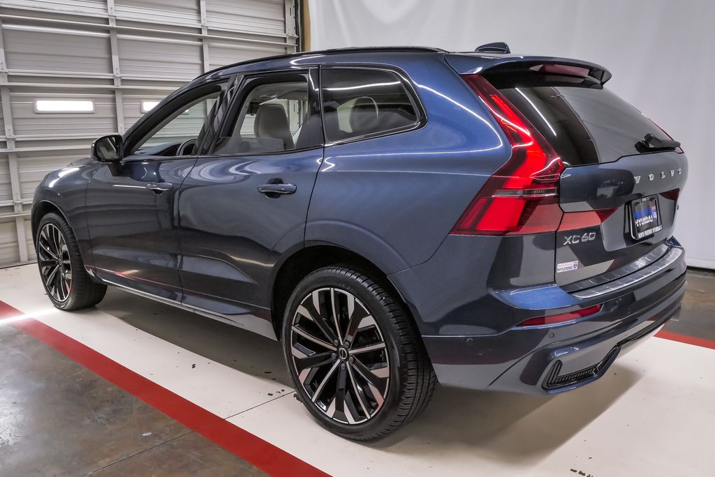2026 Volvo XC60 Ultra - Photo 8