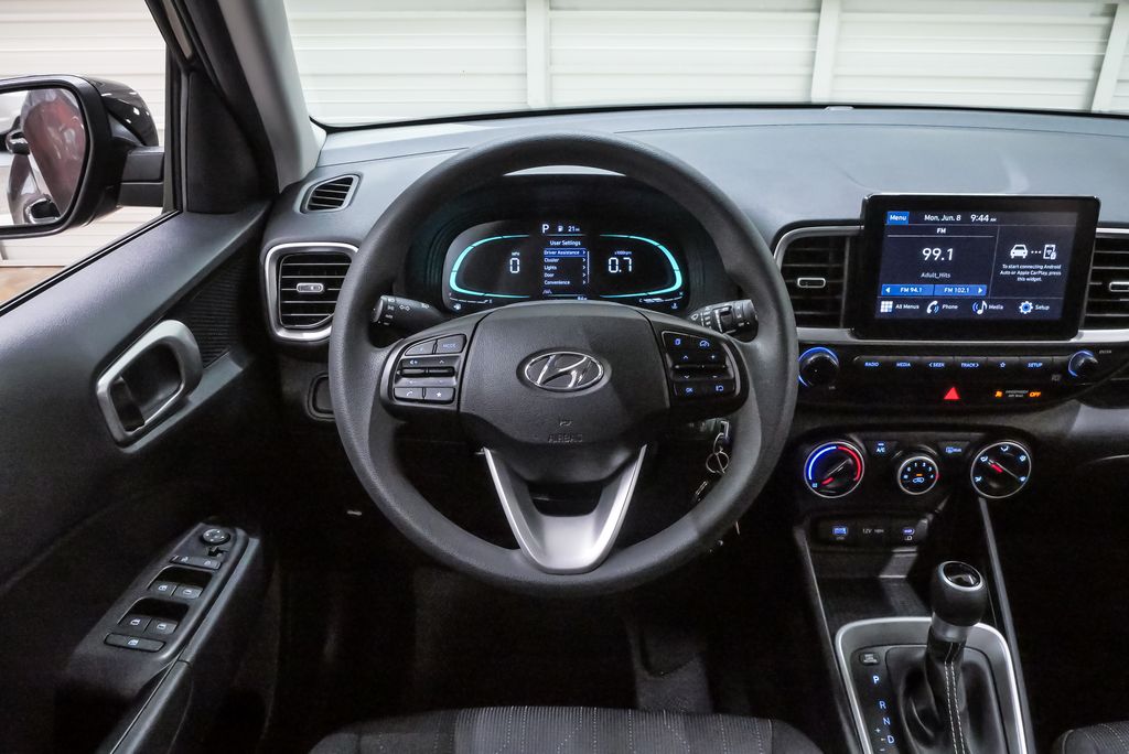 2024 Hyundai Venue SE - Photo 19