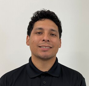 Staff member Esteban Meija from ID_fd86b7978816