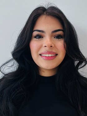 Staff member Alicia Perez from ID_fa0ffd078c22