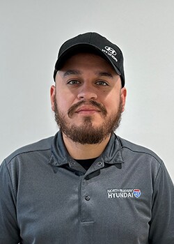 Staff member Hector Hernandez from ID_c9becdd9dadc