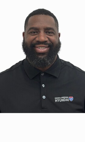 Staff member Damarcus Jenkins from ID_fa0ffd078c22