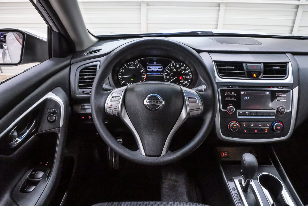 2018 Nissan Altima S - Photo 18
