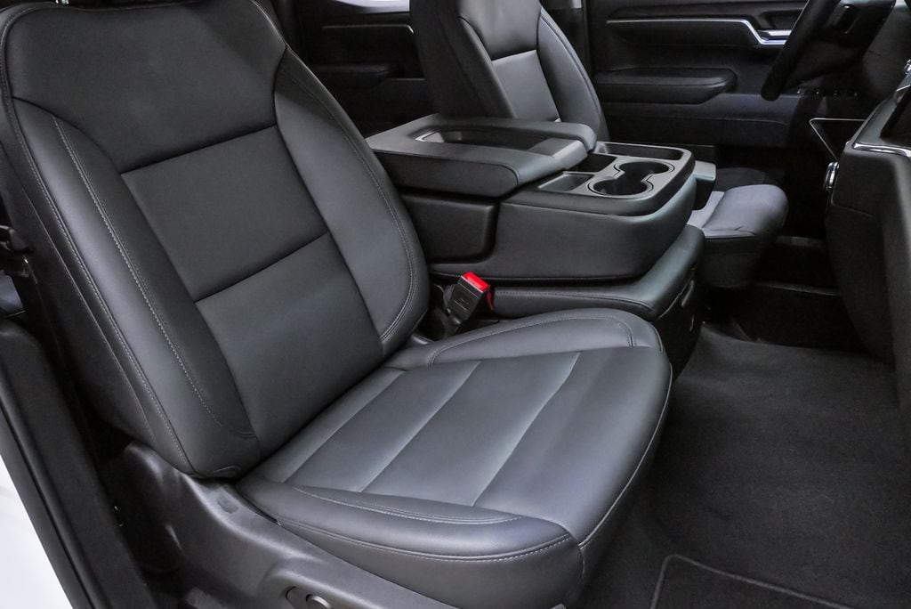 2025 GMC Sierra 1500 SLT - Photo 14