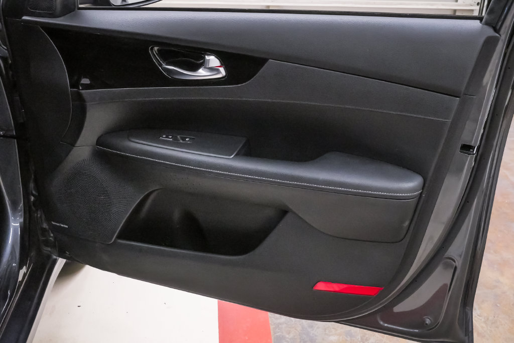 2021 Kia Forte EX - Photo 28