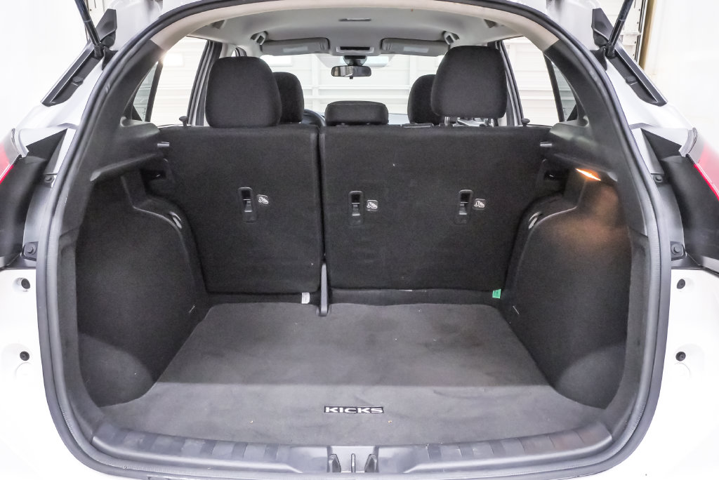 2022 Nissan Kicks S - Photo 28