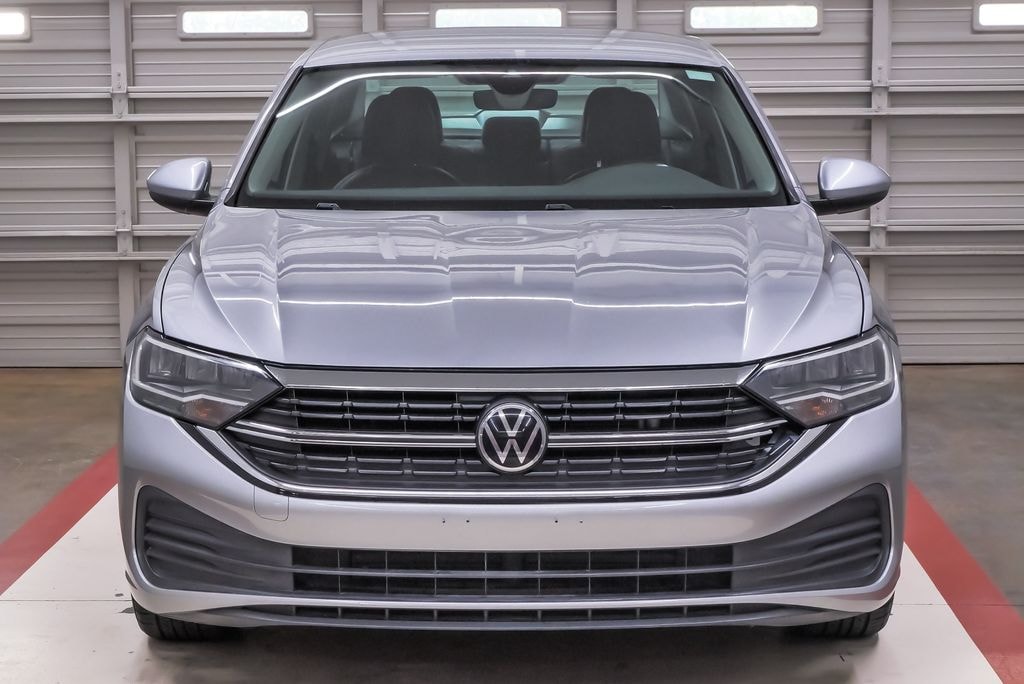 Used 2023 Volkswagen Jetta 1.5T SE Sedan