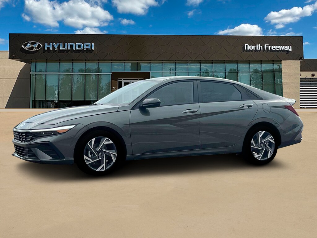 New 2025 Hyundai Elantra SEL Sport Sedan