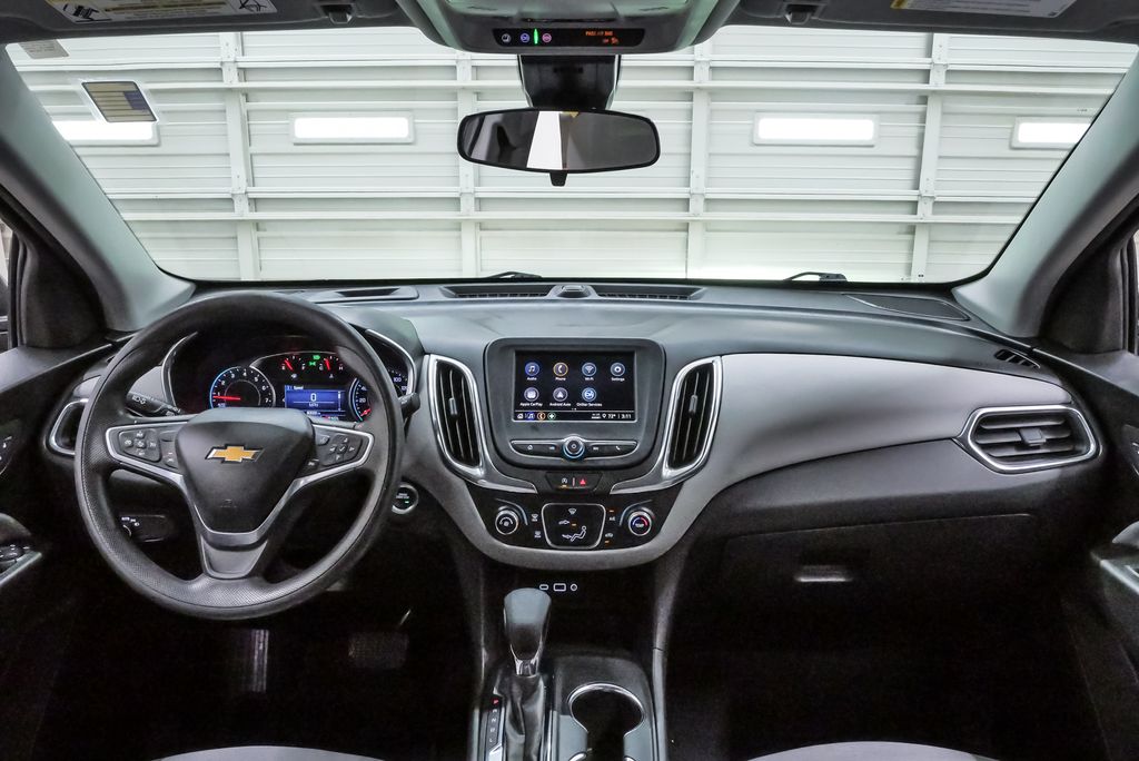 2022 Chevrolet Equinox LS - Photo 15