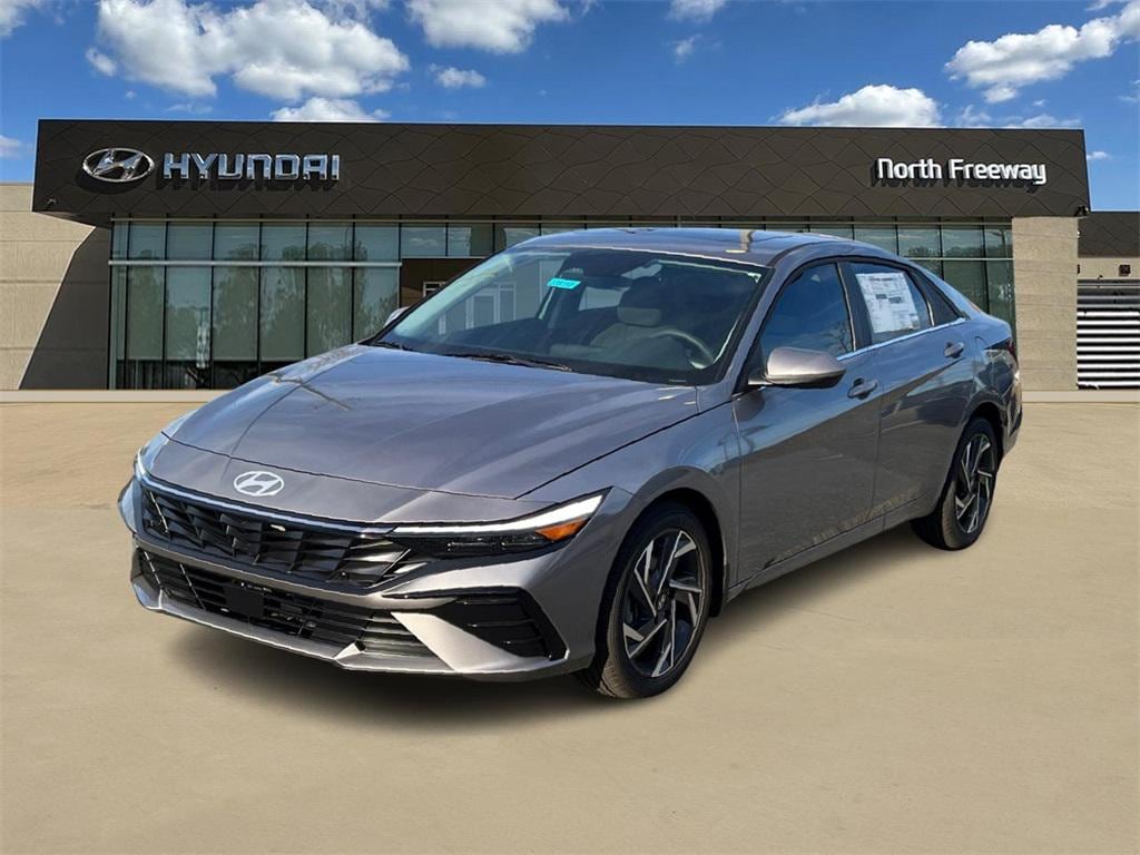 2025 Hyundai Elantra SEL