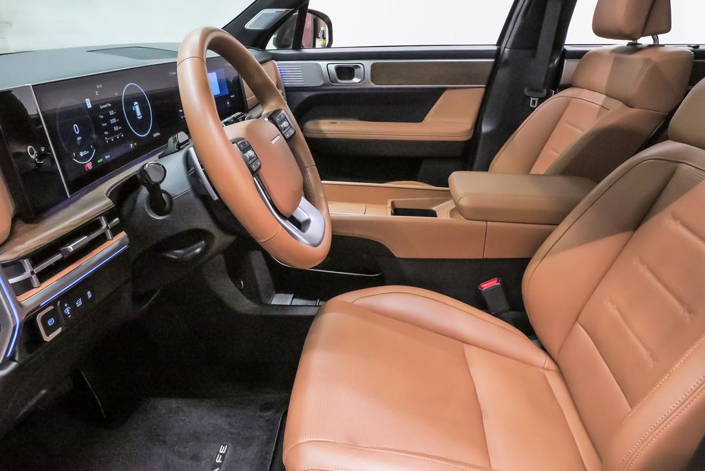 2025 Hyundai Santa Fe Limited - Photo 9