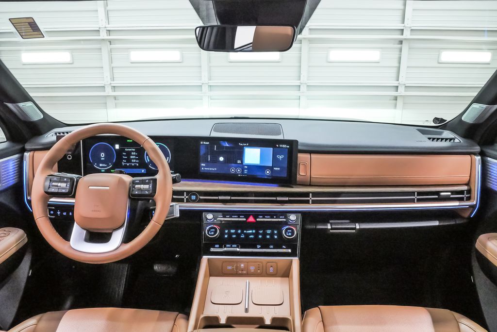 2025 Hyundai Santa Fe Limited - Photo 18