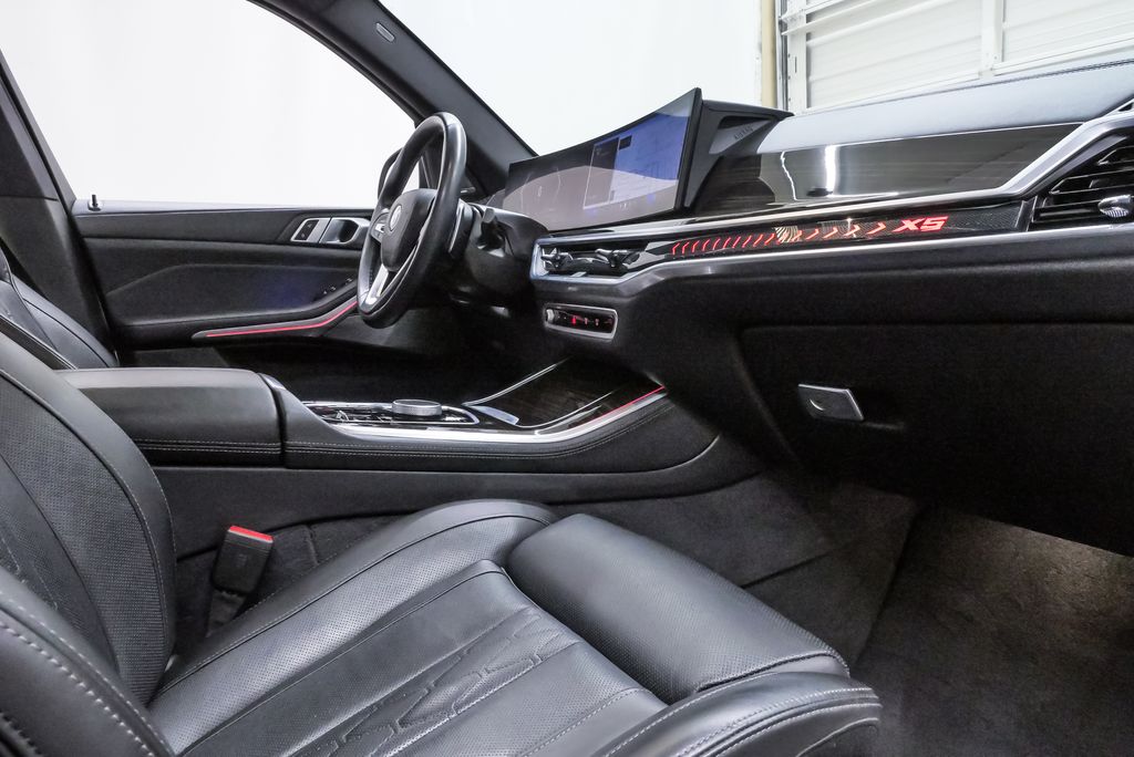 2025 BMW X5 50e - Photo 13