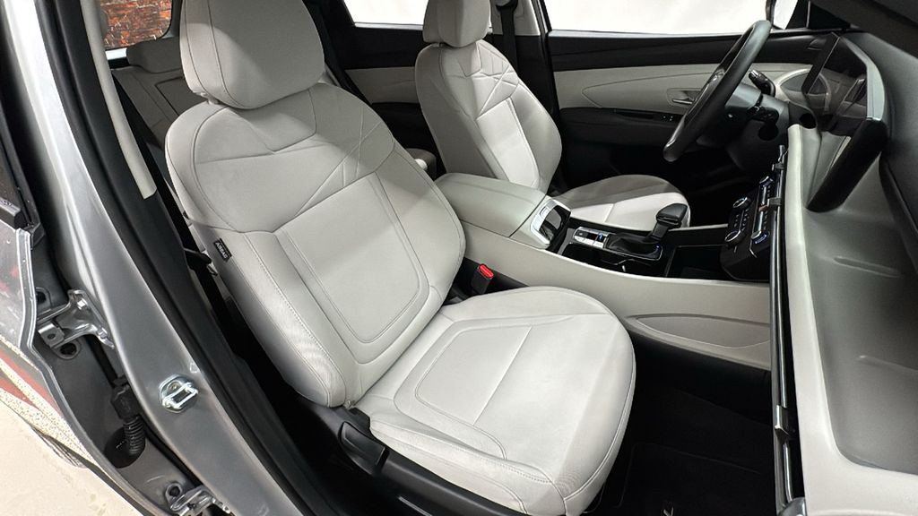 2026 Hyundai Tucson SE - Photo 13