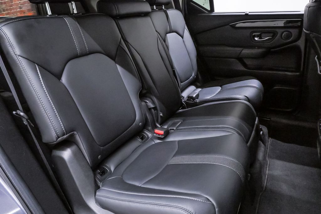 2024 Honda Pilot EX-L - Photo 11