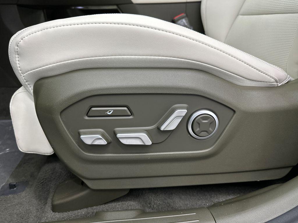 2025 Hyundai Santa Fe Calligraphy - Photo 10