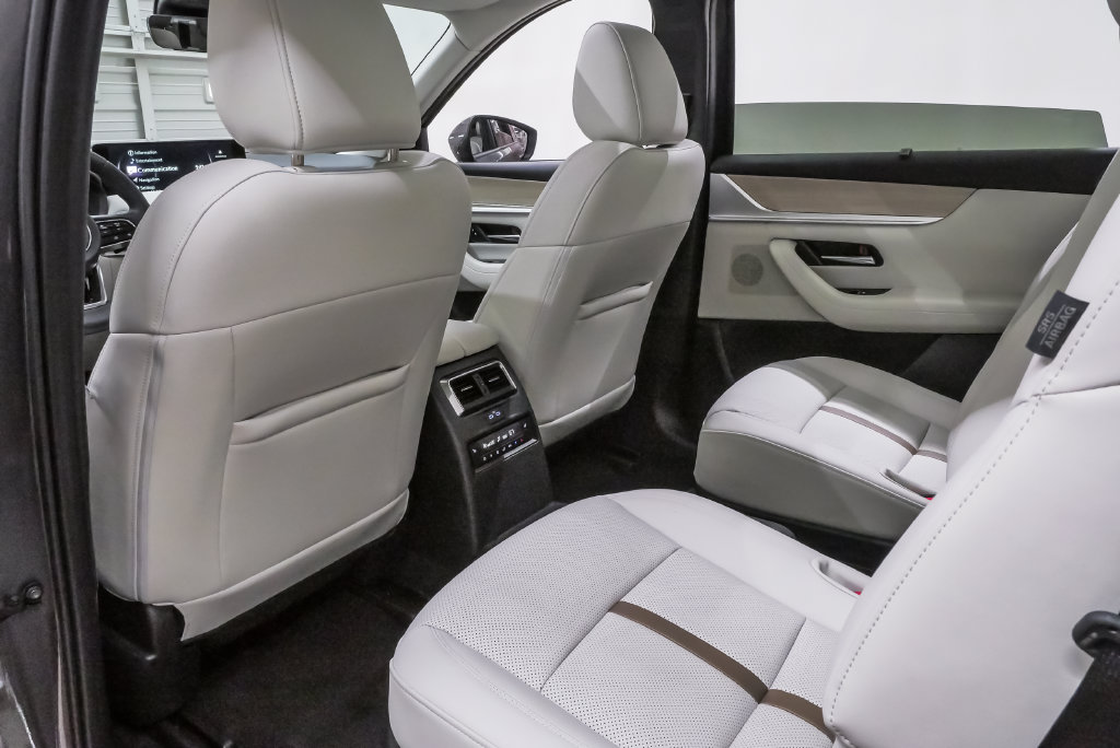 2026 Mazda CX-90 Premium Plus Package - Photo 10