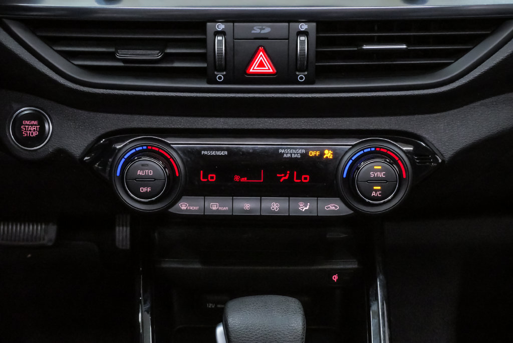 2021 Kia Forte EX - Photo 18
