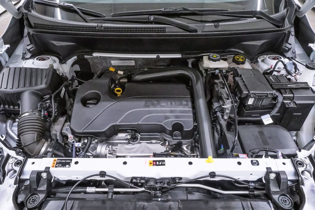 2023 GMC Terrain SLT - Photo 31