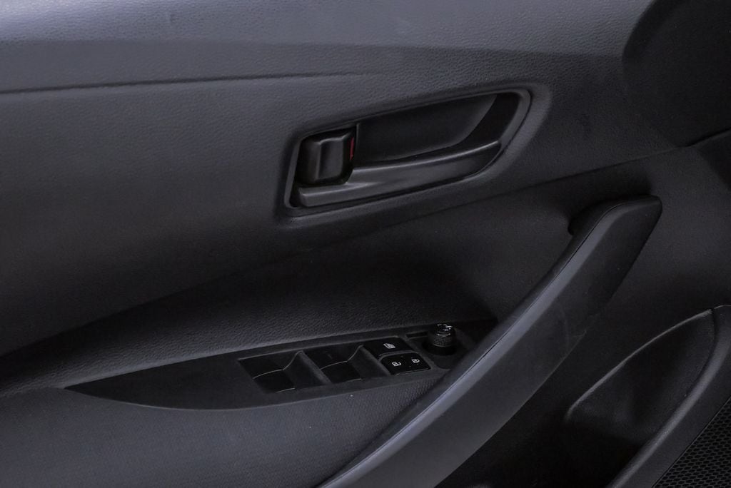 2023 Toyota Corolla LE - Photo 25