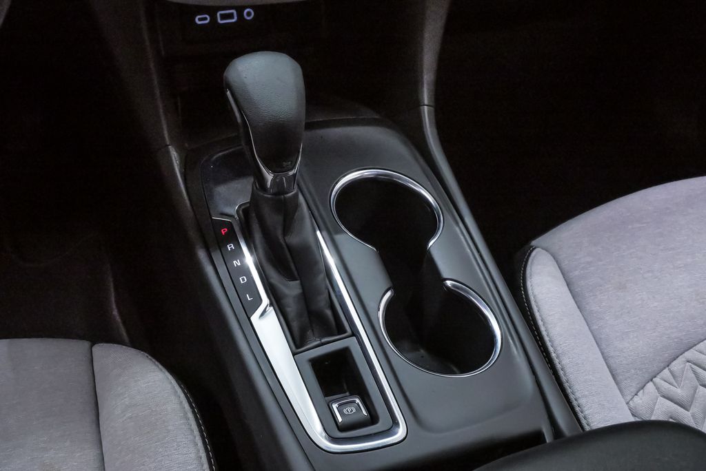 2022 Chevrolet Equinox LS - Photo 18