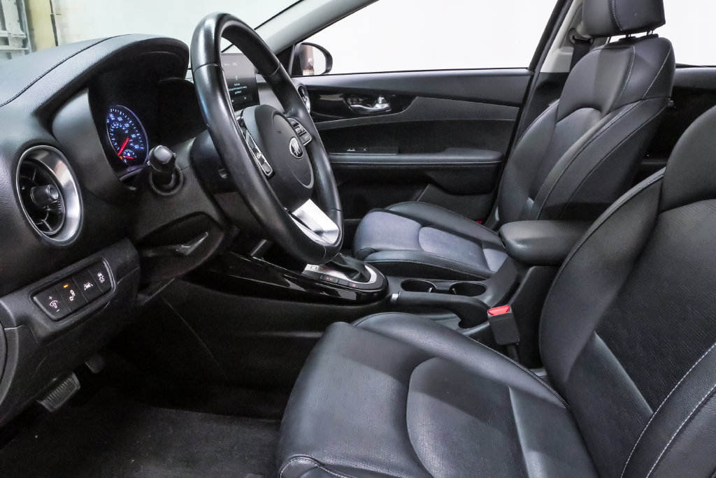 2021 Kia Forte EX - Photo 9