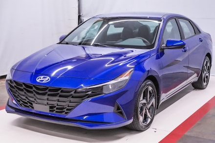 2023 Hyundai Elantra SEL Sedan