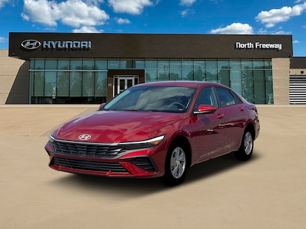 2026 Hyundai Elantra SE Sedan