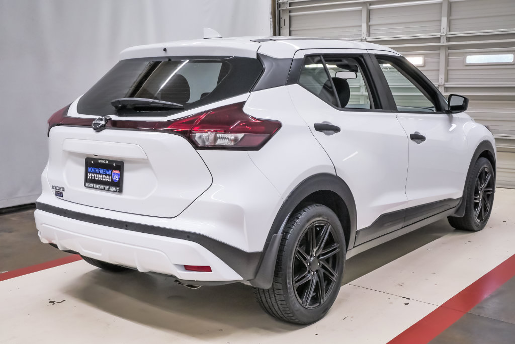 2022 Nissan Kicks S - Photo 6