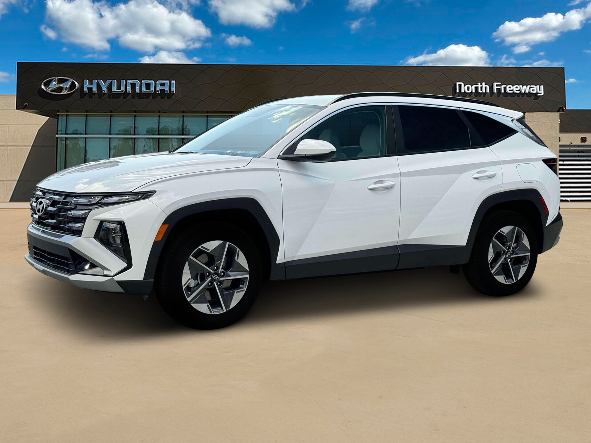 2025 Hyundai Tucson SEL photo 2
