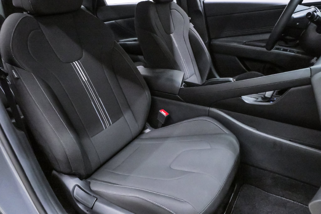 2026 Hyundai Elantra SEL Sport - Photo 14