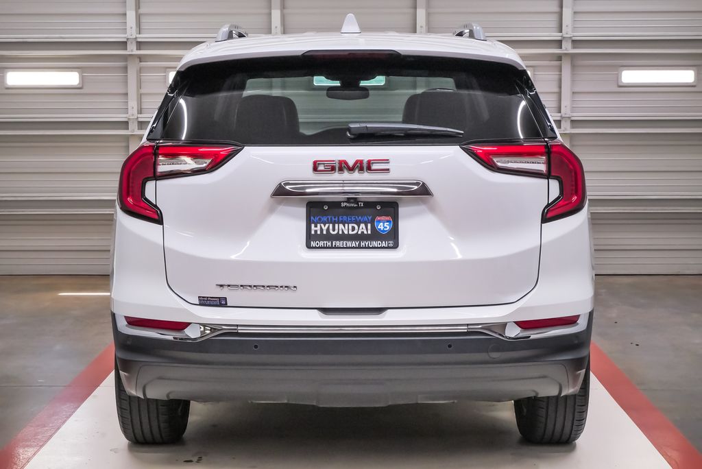 2023 GMC Terrain SLT - Photo 7