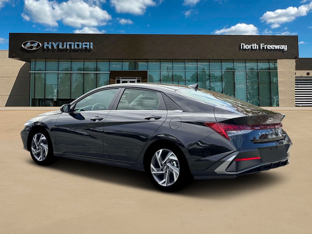 New 2026 Hyundai Elantra Limited Sedan