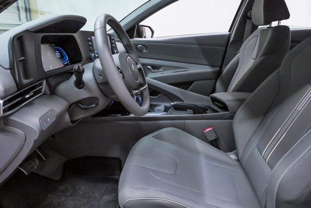 2026 Hyundai Elantra SEL Sport - Photo 9