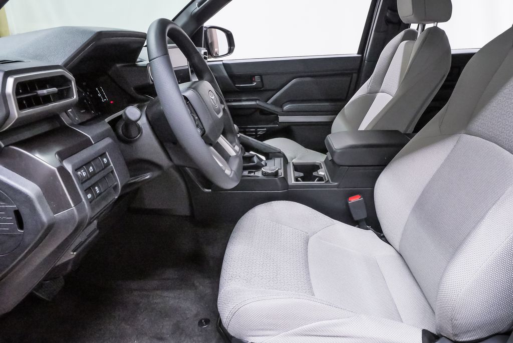 2025 Toyota 4Runner SR5 - Photo 9