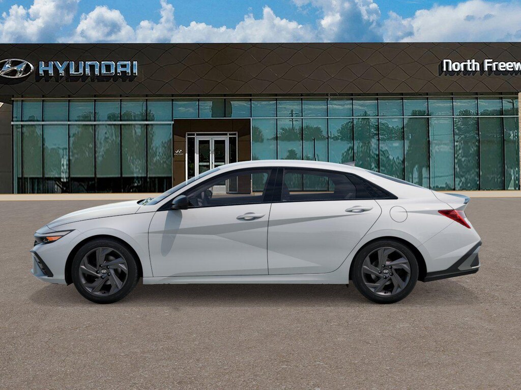 New 2026 Hyundai Elantra SEL Sport Sedan