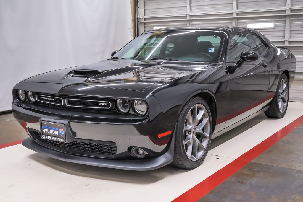 2022 Dodge Challenger GT Auto's photo