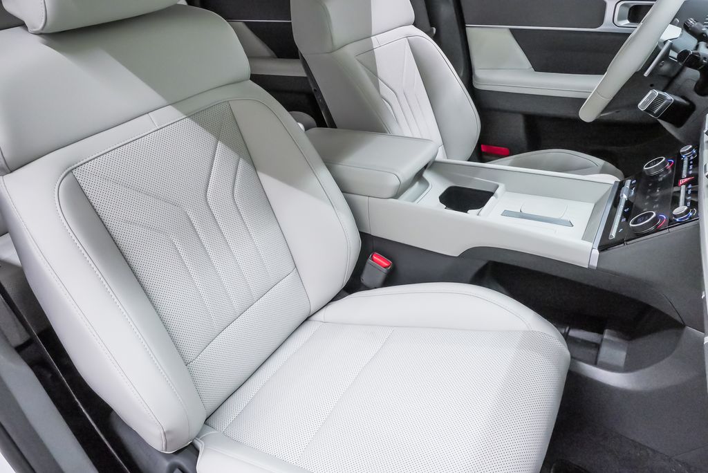 2026 Hyundai Santa Fe SEL - Photo 15